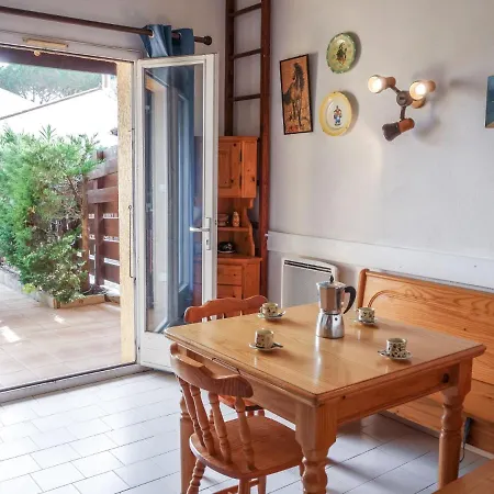 度假居 圣西普里安卡佩兰斯码头度假屋 *